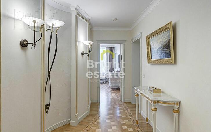 2-этажный коттедж 782.7 м² с отделкой