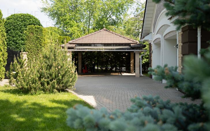 2-этажный коттедж 700 м² с отделкой