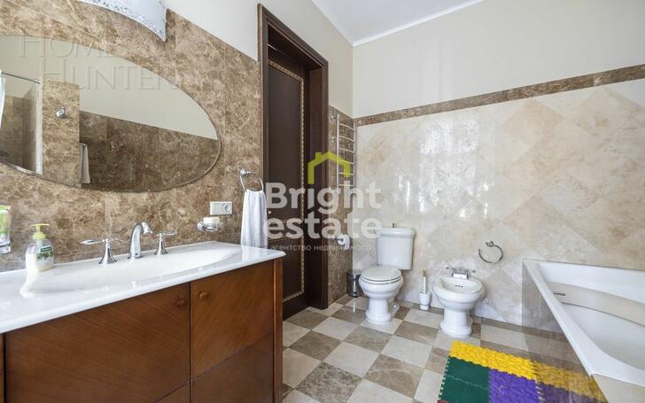 2-этажный коттедж 750 м² с отделкой