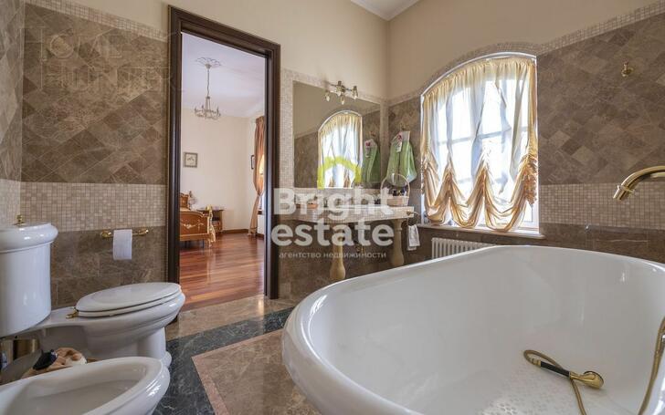 2-этажный коттедж 750 м² с отделкой