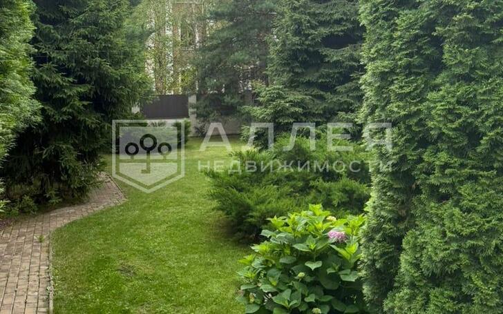 2-этажный коттедж 540 м² с отделкой