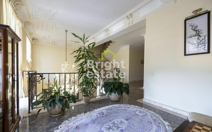 2-этажный коттедж 750 м² с отделкой
