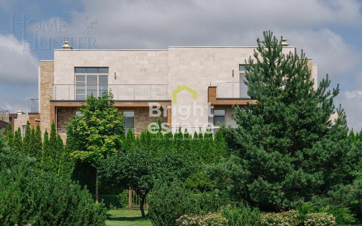 3-этажный таунхаус 323.2 м² с отделкой