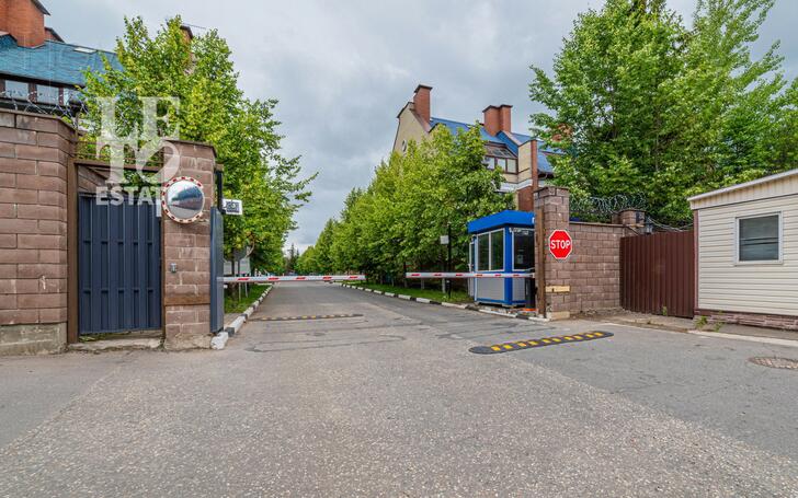 3-этажный таунхаус 335 м² с отделкой