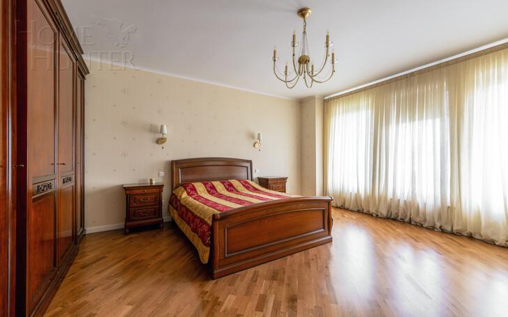 2-этажный коттедж 200 м² с отделкой