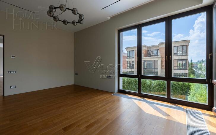 4-КОМН. АПАРТАМЕНТЫ БЕЗ ОТДЕЛКИ 234.7 М² НА 2 ЭТАЖЕ