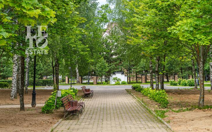 3-этажный таунхаус 250 м² с отделкой