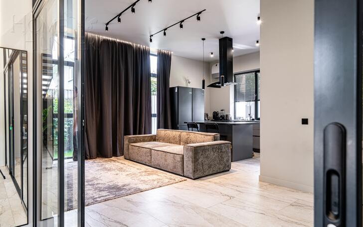 2-этажный коттедж 250 м² с отделкой