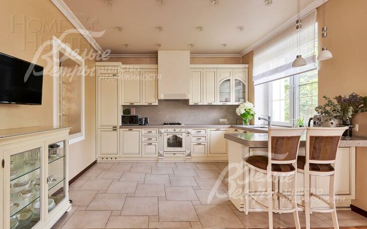 3-этажный коттедж 745.5 м² с отделкой