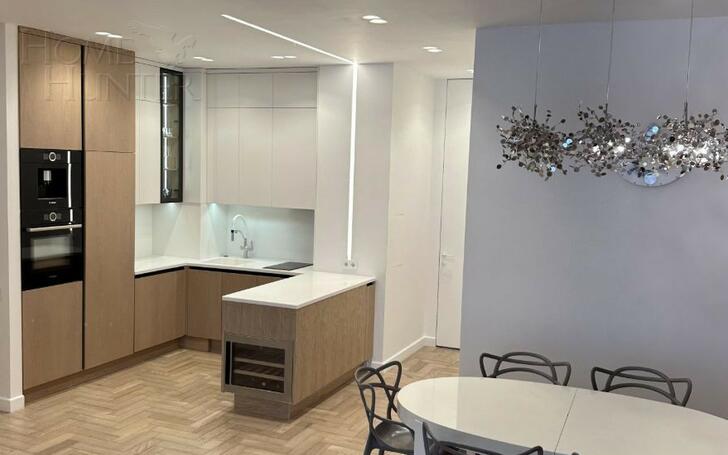 4-КОМН. КВАРТИРА С ОТДЕЛКОЙ 130 М² НА 3 ЭТАЖЕ