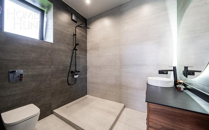 2-этажный коттедж 250 м² с отделкой