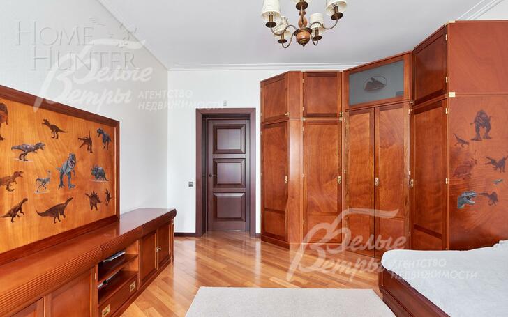 3-этажный коттедж 745.5 м² с отделкой