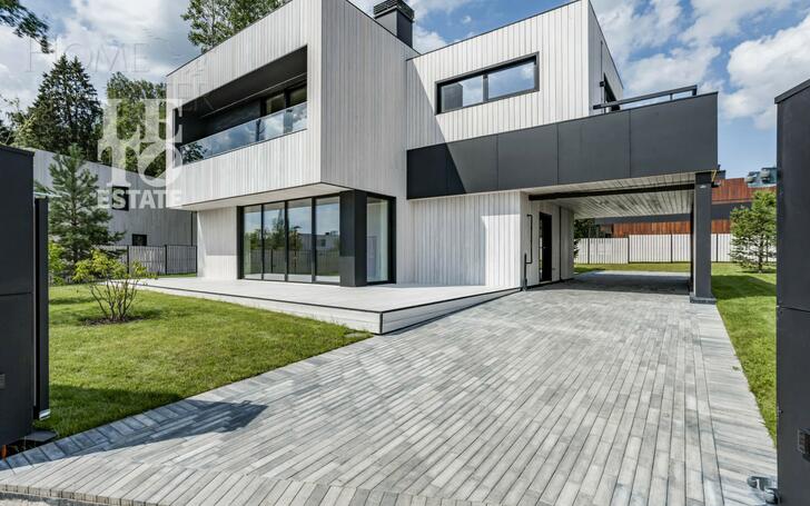2-этажный коттедж 327 м² с отделкой
