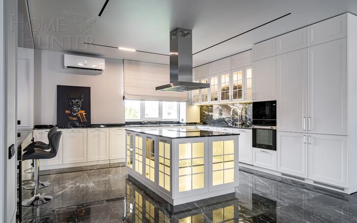 3-этажный коттедж 1 141 м² с отделкой