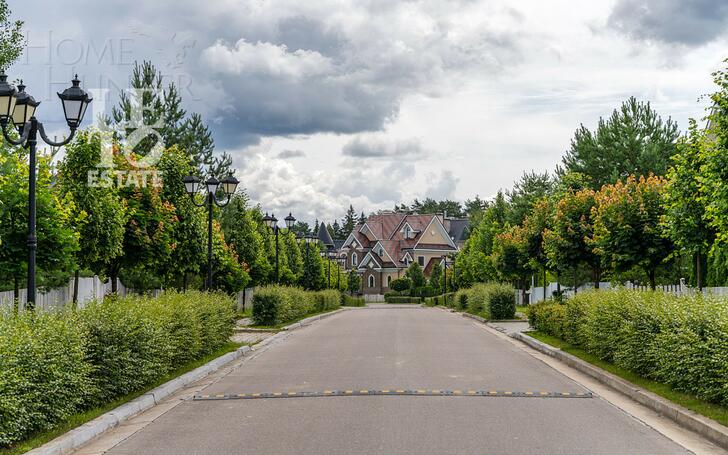 2-этажный коттедж 474 м² с отделкой
