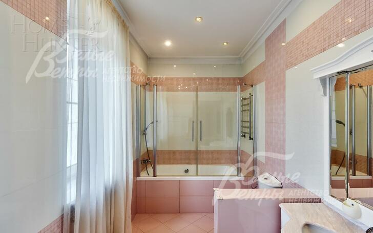 3-этажный коттедж 745.5 м² с отделкой