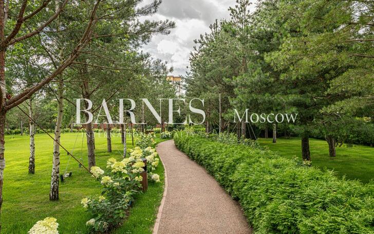 4-КОМН. КВАРТИРА С ОТДЕЛКОЙ 148.5 М² НА 3 ЭТАЖЕ