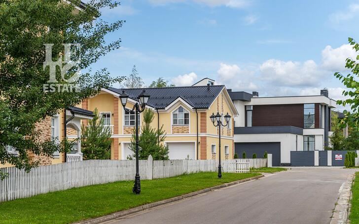 2-этажный коттедж 474 м² с отделкой
