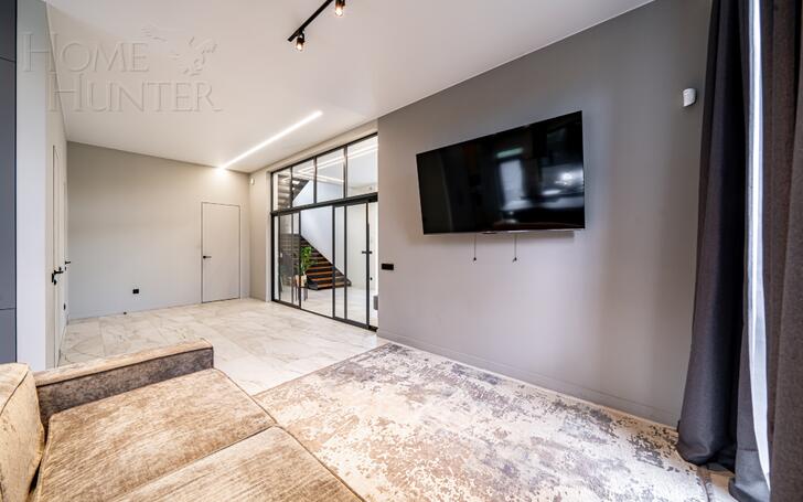 2-этажный коттедж 250 м² с отделкой