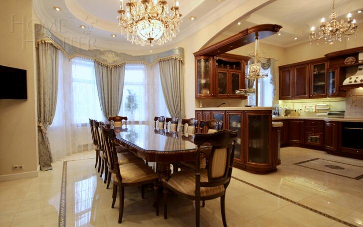 2-этажный коттедж 560 м² с отделкой