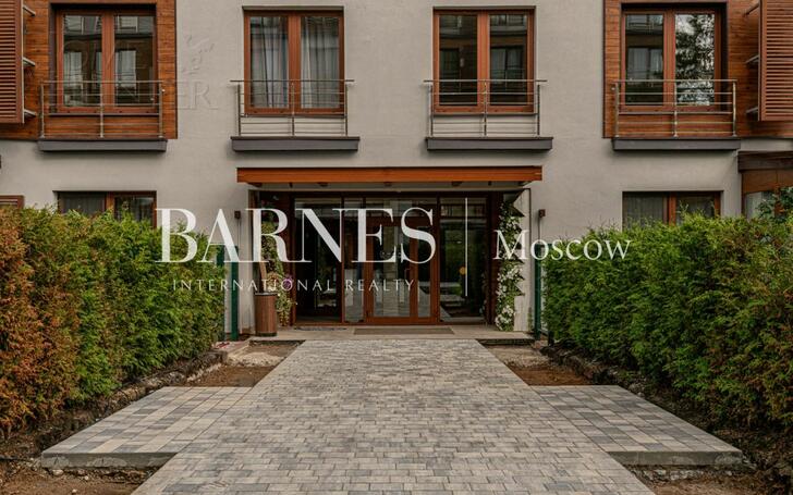 4-КОМН. КВАРТИРА С ОТДЕЛКОЙ 148.5 М² НА 3 ЭТАЖЕ