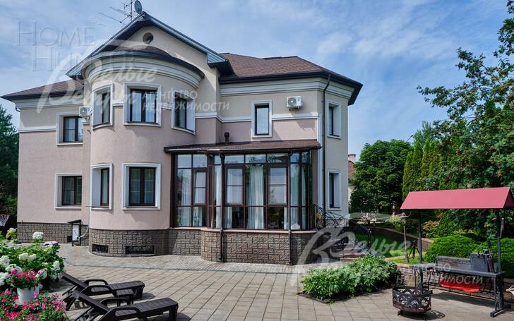3-этажный коттедж 745.5 м² с отделкой