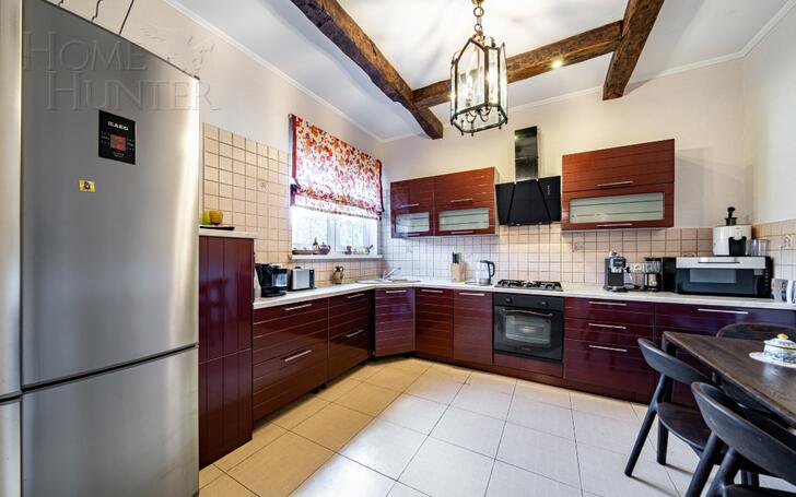 3-этажный коттедж 250 м² с отделкой