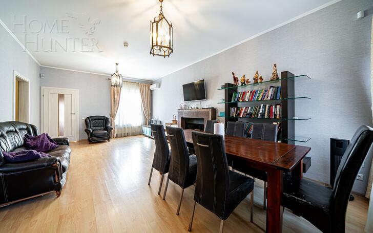 3-этажный коттедж 250 м² с отделкой