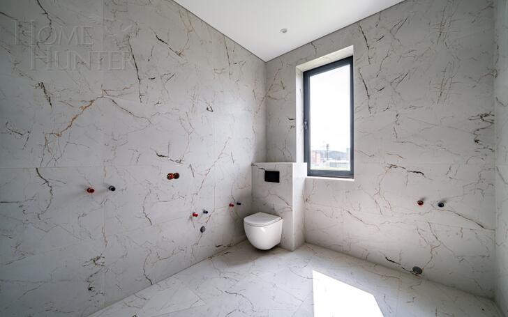 2-этажный коттедж 250 м² с отделкой