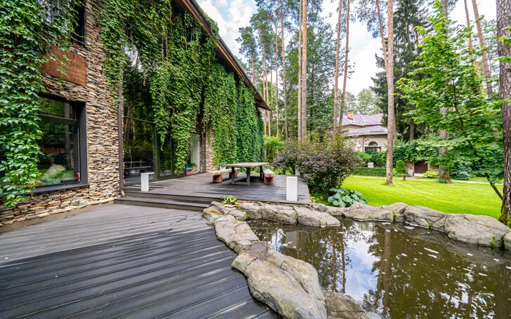 2-этажный коттедж 1 500 м² с отделкой