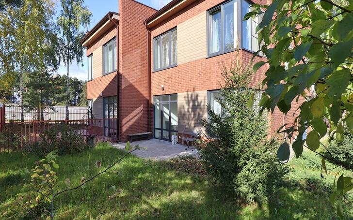 2-этажный таунхаус 150 м² с отделкой