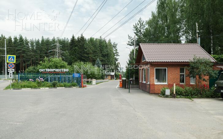 3-этажный коттедж 1 100 м² с отделкой