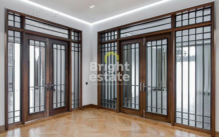 2-этажный коттедж 989.7 м² с отделкой
