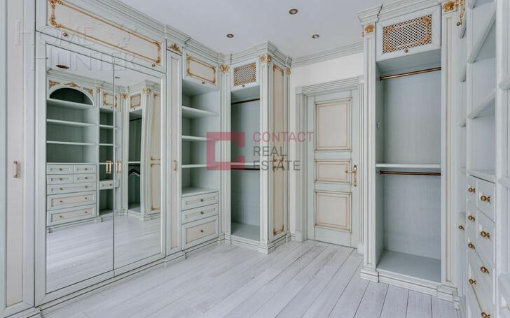 2-этажный коттедж 900 м² с отделкой