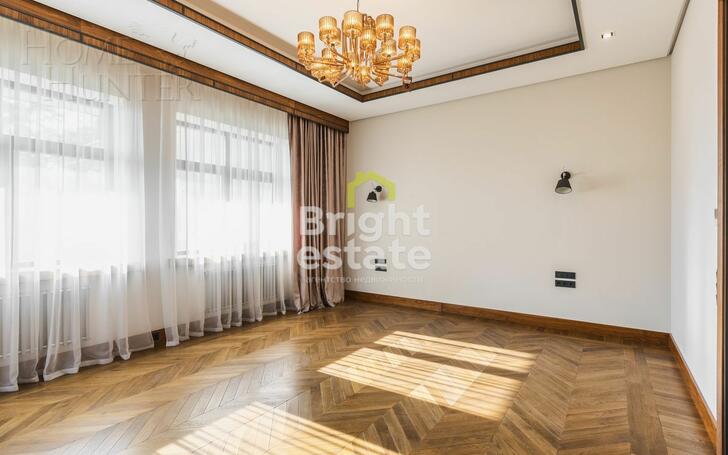 2-этажный коттедж 989.7 м² с отделкой