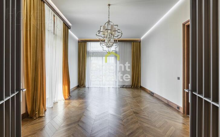 2-этажный коттедж 989.7 м² с отделкой