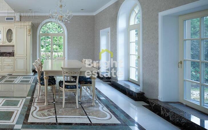 2-этажный коттедж 1 700 м² с отделкой