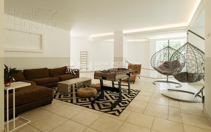 3-этажный коттедж 1 100 м² с отделкой