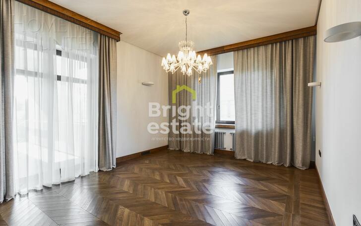 2-этажный коттедж 989.7 м² с отделкой
