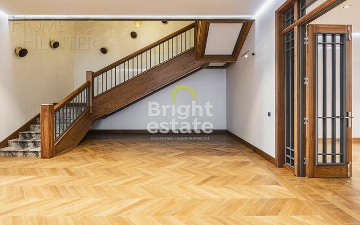 2-этажный коттедж 989.7 м² с отделкой