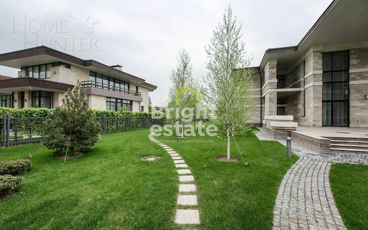 2-этажный коттедж 989.7 м² с отделкой