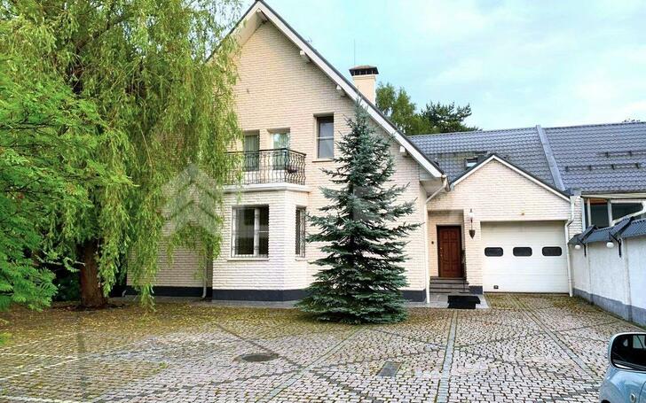 2-этажный коттедж 550 м² с отделкой
