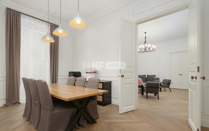 5-КОМН. КВАРТИРА С ОТДЕЛКОЙ 213.9 М² НА 4 ЭТАЖЕ