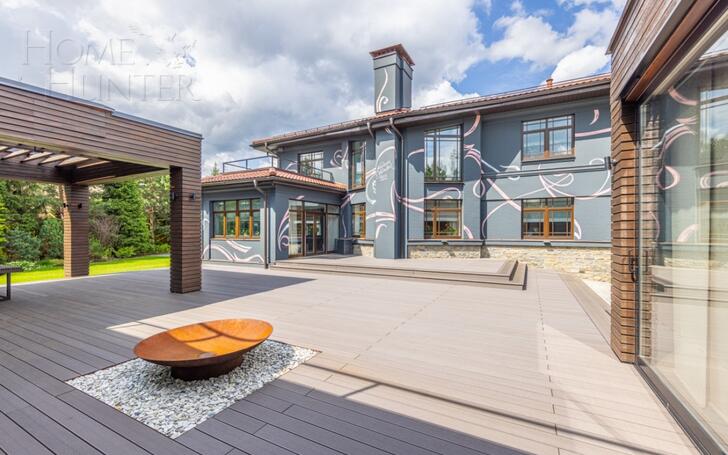 2-этажный коттедж 550 м² с отделкой