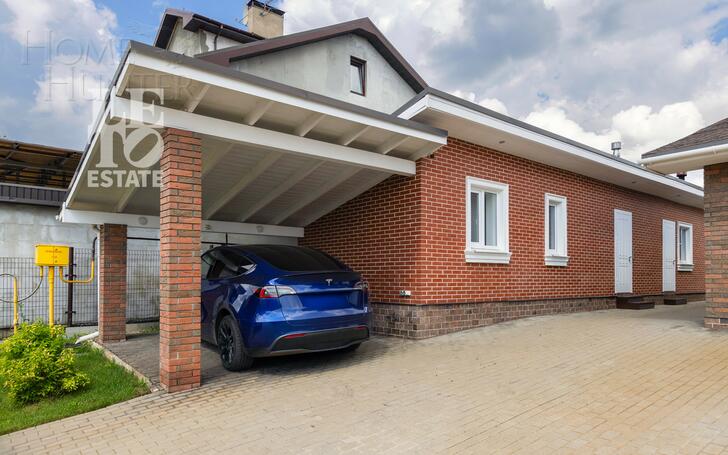 2-этажный коттедж 304 м² с отделкой