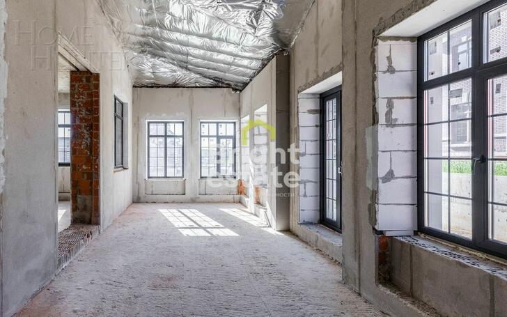 2-этажный коттедж 350 м² без отделки