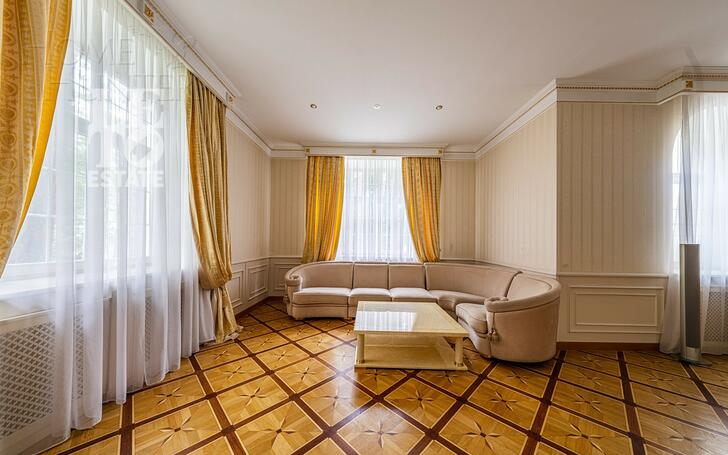 2-этажный коттедж 1 250 м² с отделкой
