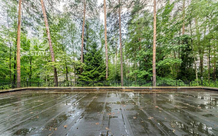 2-этажный коттедж 1 250 м² с отделкой