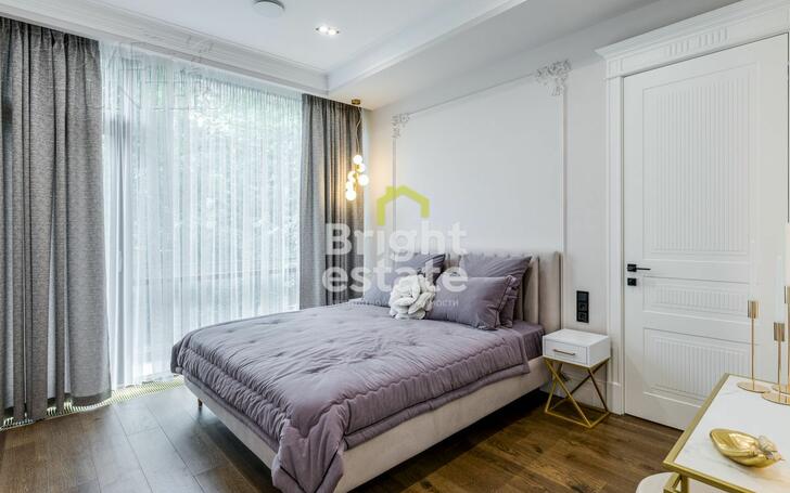 3-этажный таунхаус 240 м² с отделкой