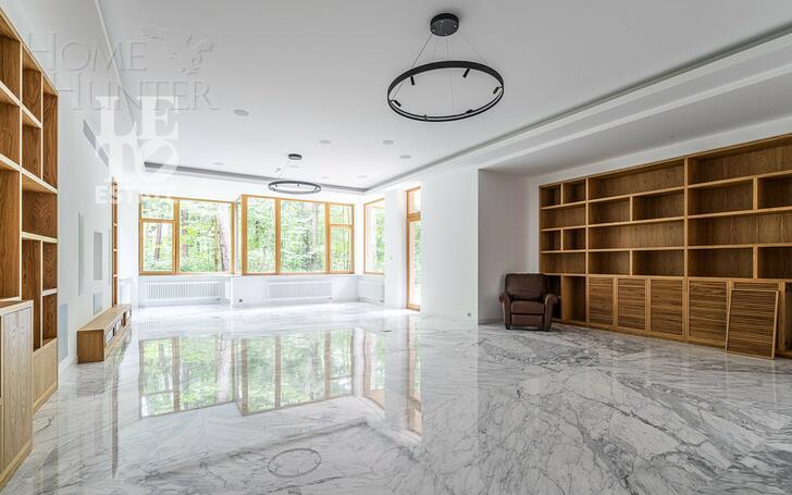 2-этажный коттедж 1 330 м² с отделкой